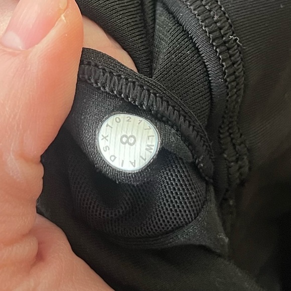 Lululemon Twist Around Tank *Light Support
6
Black - Picture 4 of 5
